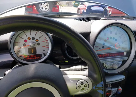 2007 Mini Cooper S from USA, damaged, VIN WMWMF73587TT84728